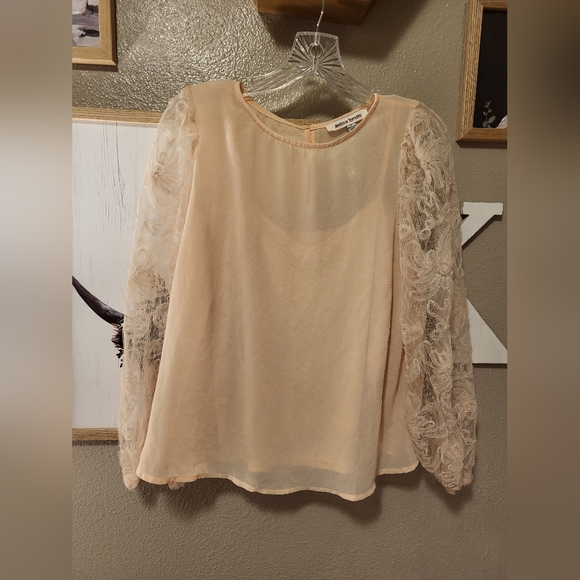 Jealous Tomato Light pink Blouse size small - Picture 1 of 4